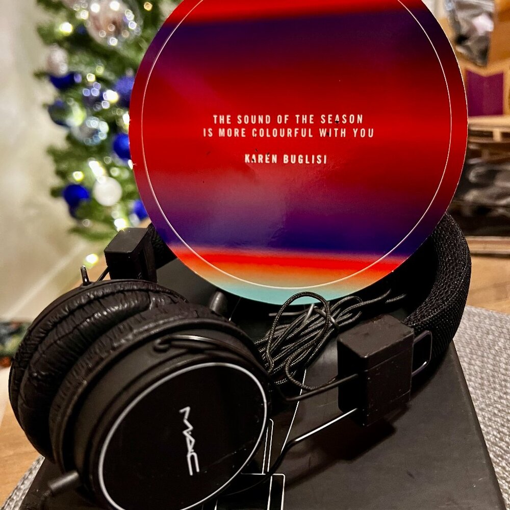 MAC PRO HEADPHONES